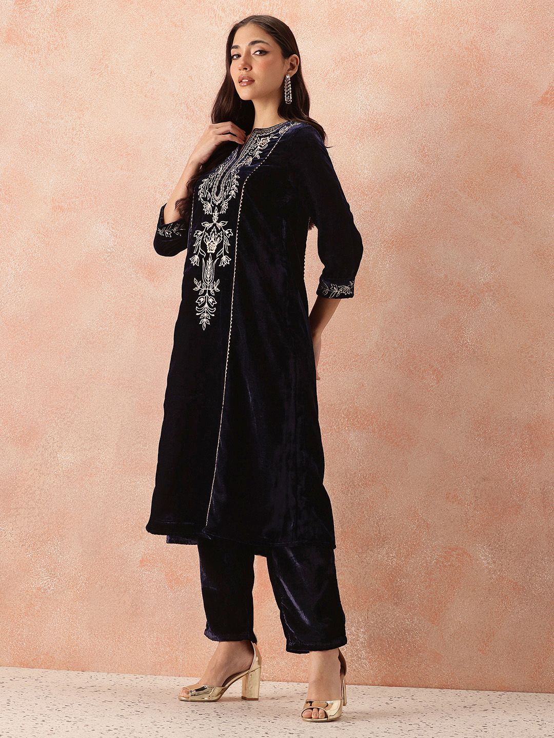 all about you Velvet Finish Floral Embroidered Gotta Patti Kurta with Trousers - Image 4