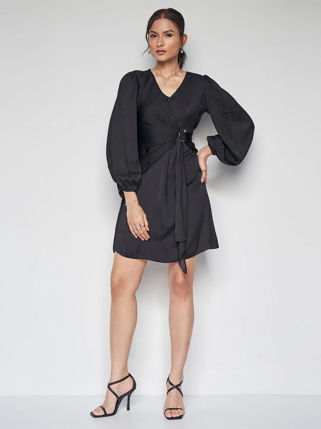 AND V-Neck Puff Sleeves Gathered Detailed A-Line Dress - Image 4