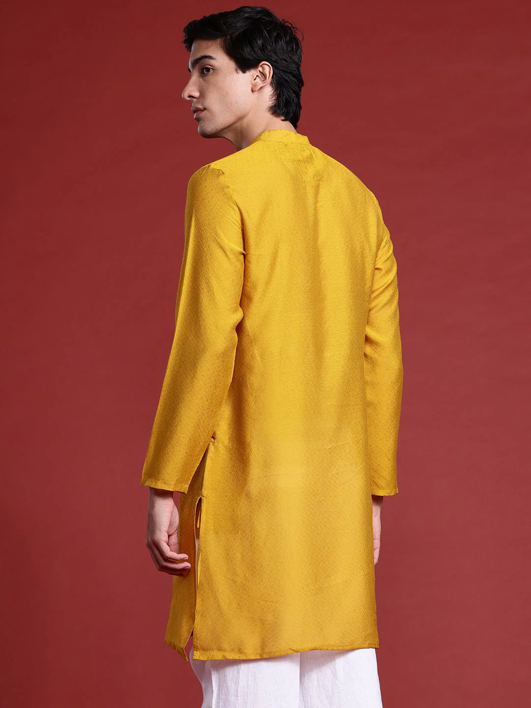 Anouk Chevron Woven Design Kurta - Image 4