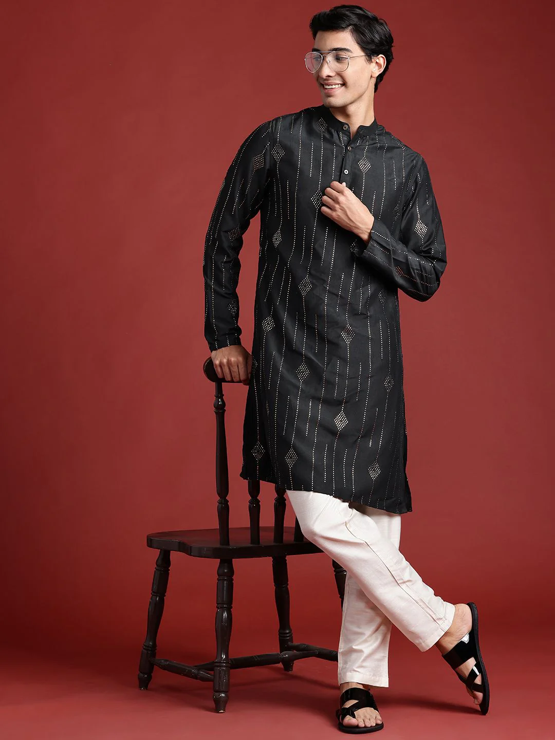 Anouk Embellished Mukaish Kurta - Image 6