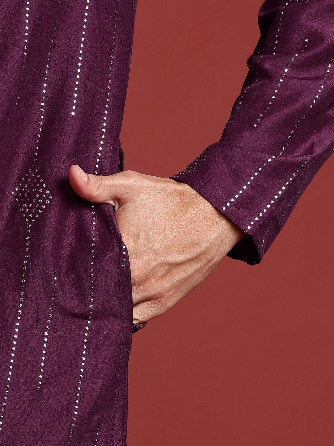 Anouk Embellished Mukaish Kurta - Image 6