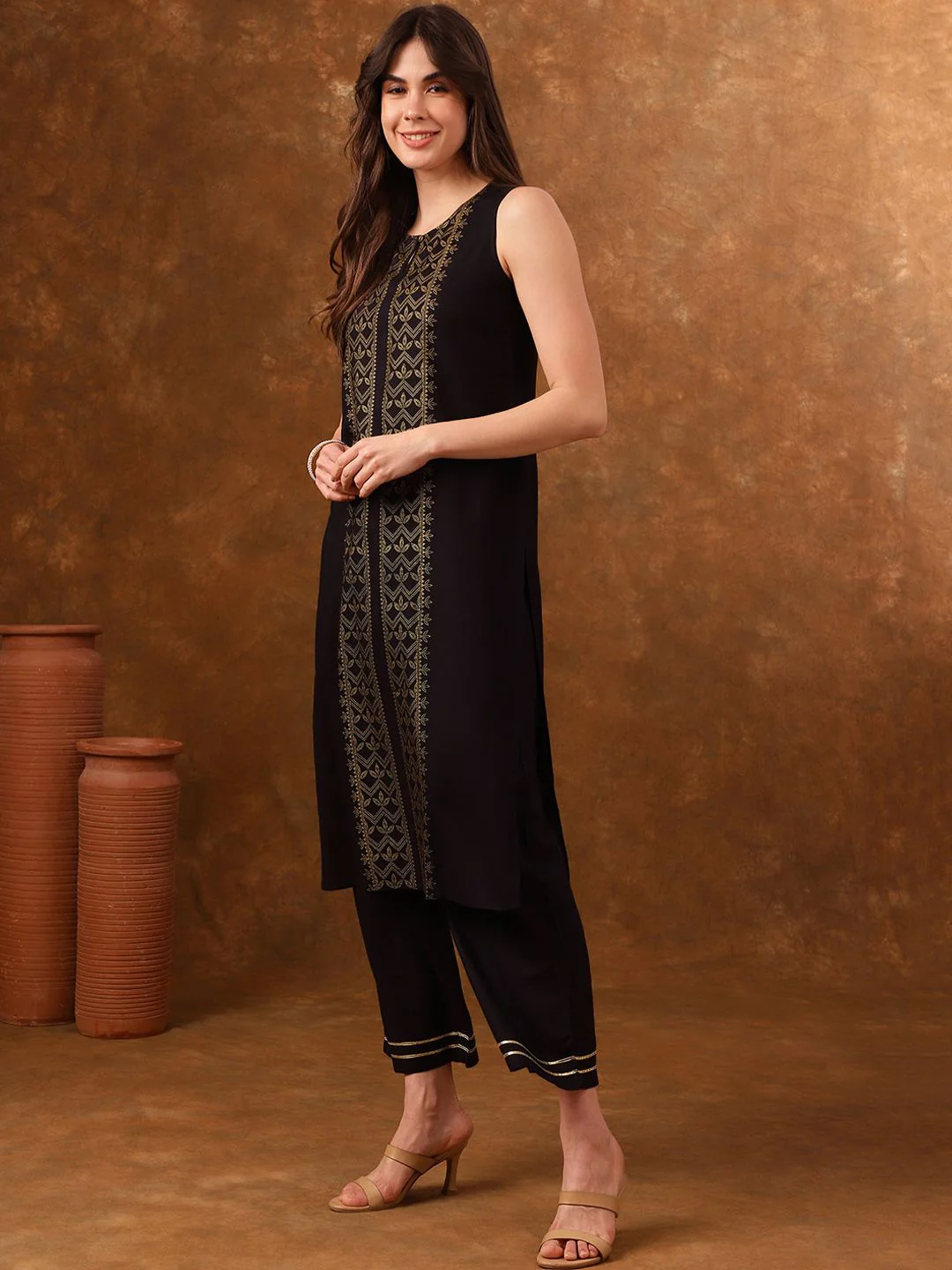 Anouk Ethnic Motifs Printed Round Neck Kurta with Palazzos - Image 4