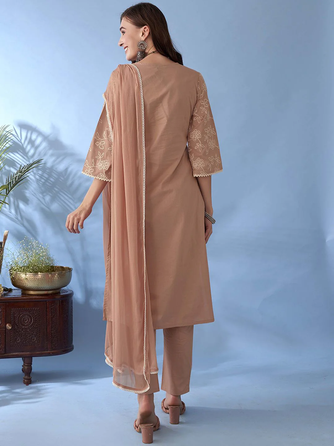 Anouk Floral Embroidered Gotta Patti Pure Cotton Straight Kurta With Trousers & Dupatta - Image 4