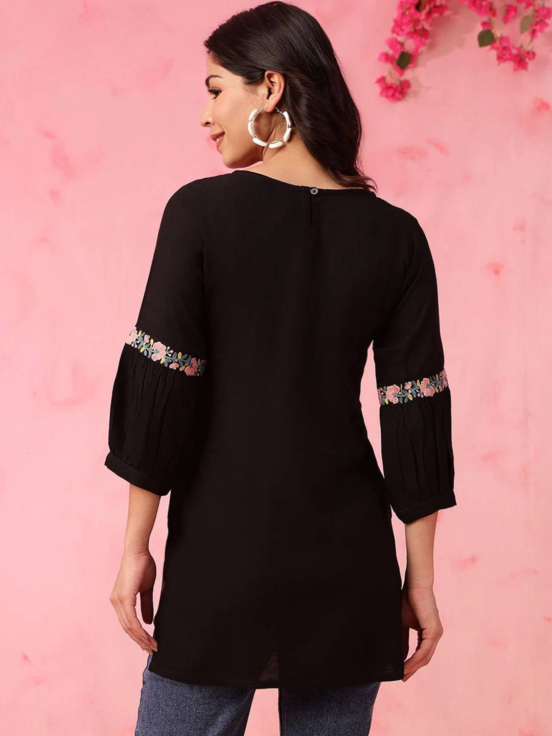 Anouk Floral Embroidered Round Neck Thread Work Straight Short Kurti - Image 4