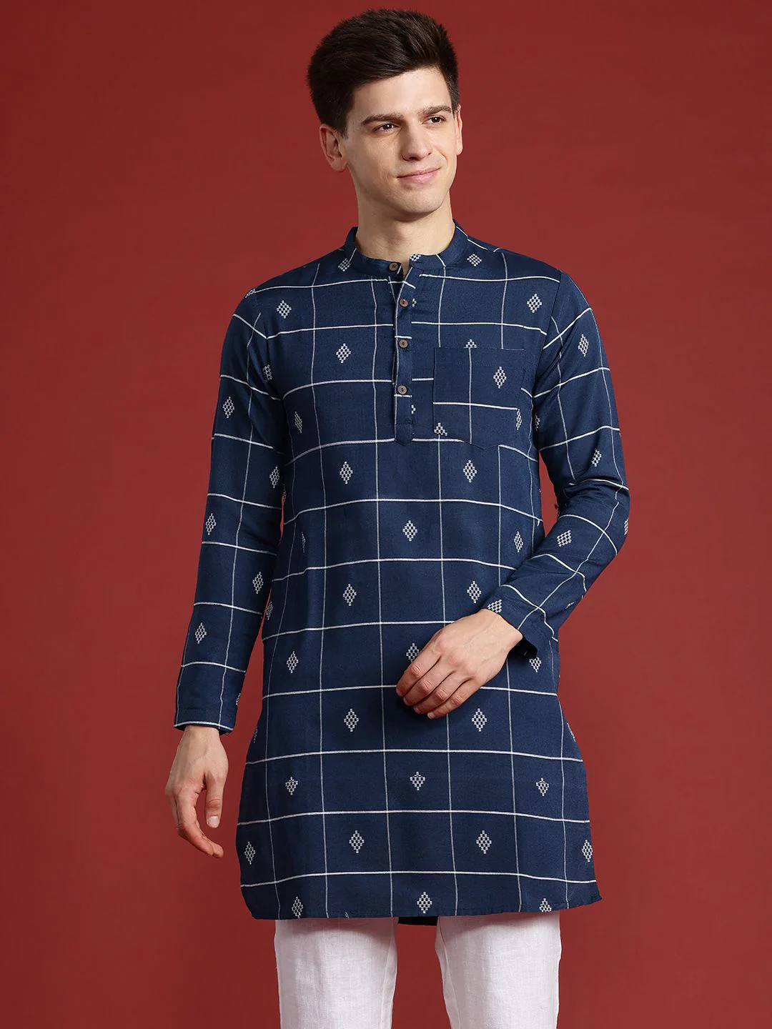 Anouk Geometric Thread Work Indigo Kurta - Image 3