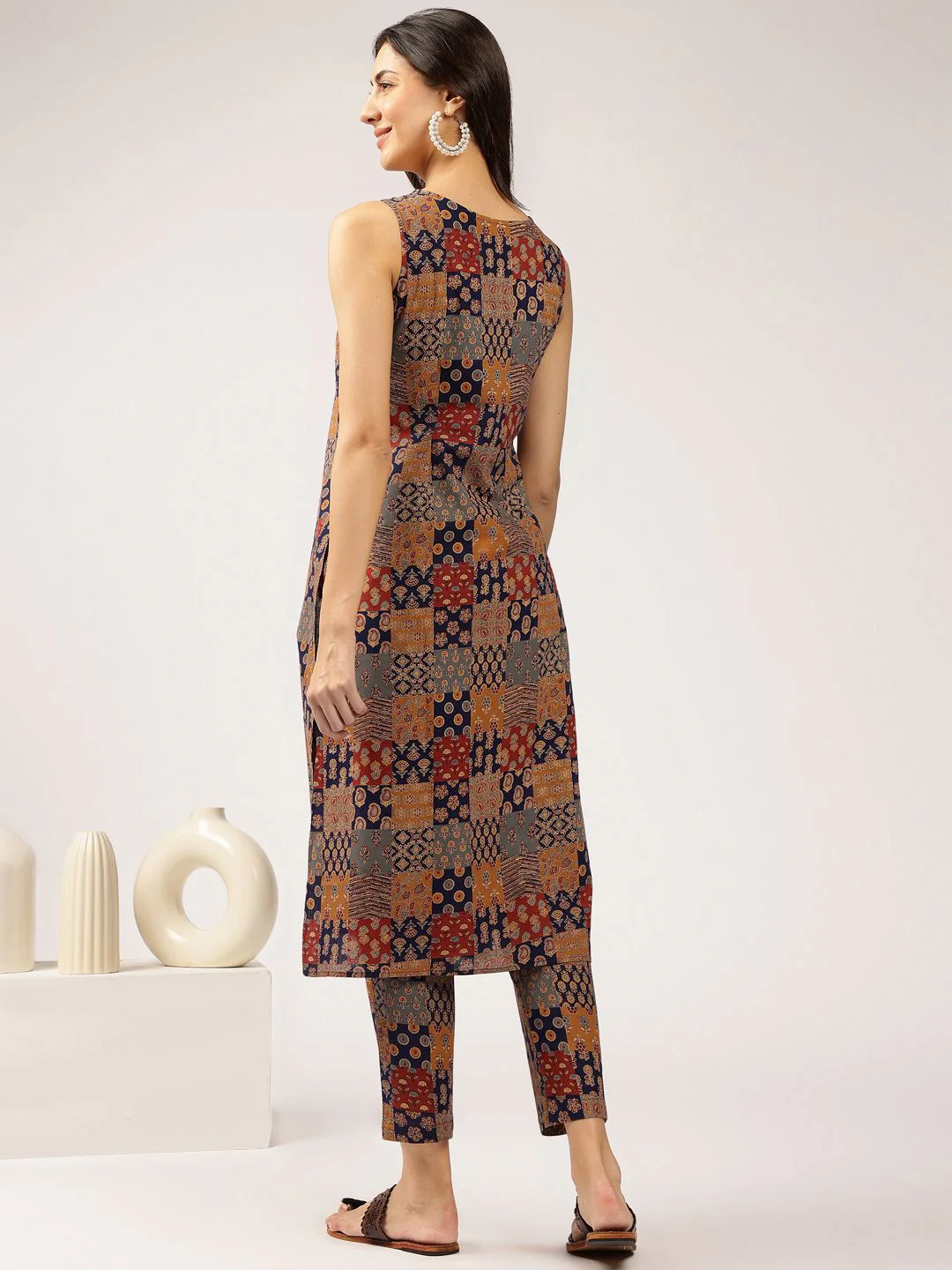 Anouk Navy Blue Floral Printed Pure Cotton Straight Kurta With Trousers - Image 6