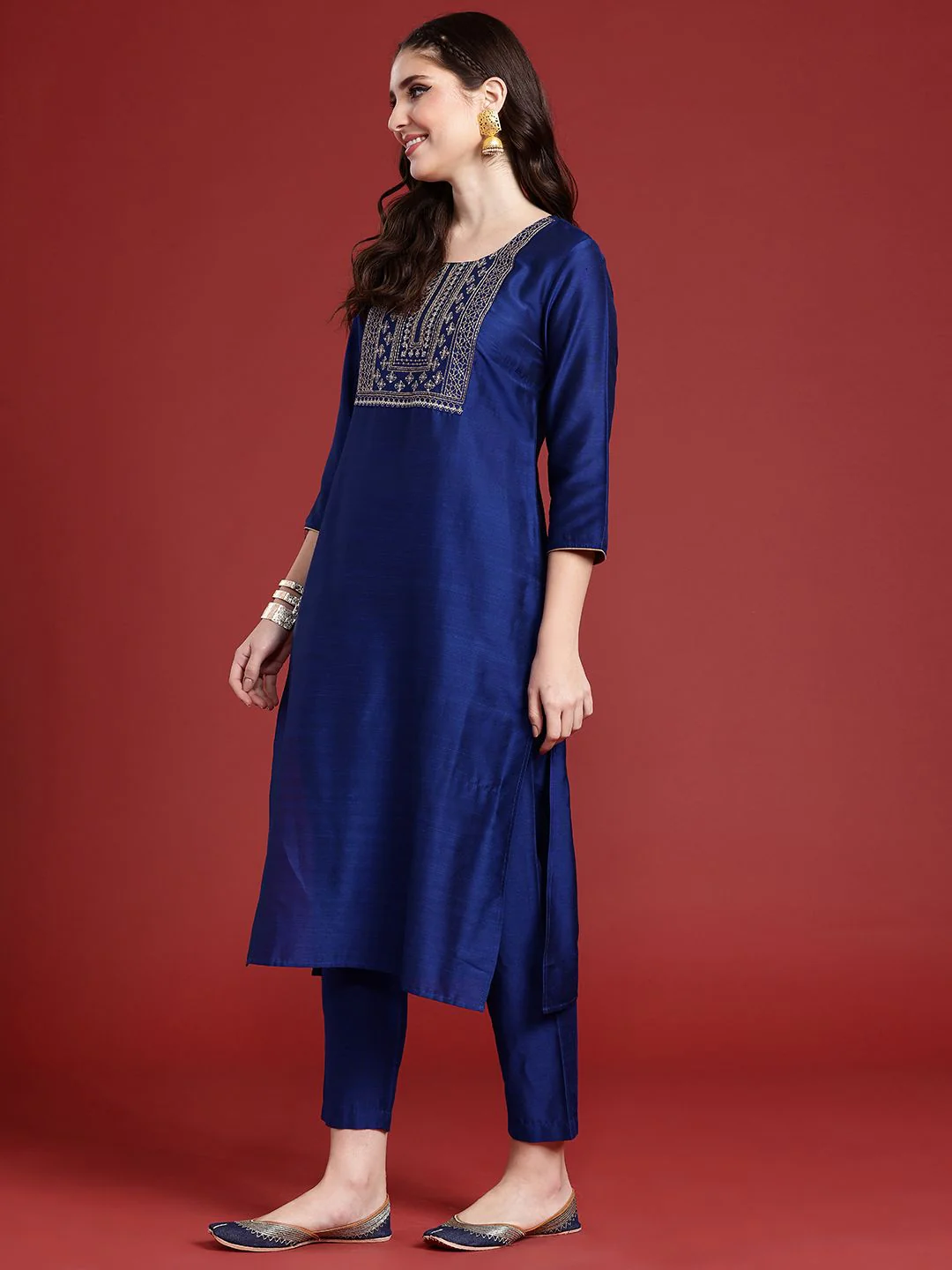 Anouk Women Ethnic Motifs Yoke Design Thread Work Kurta with Trousers & With Dupatta - Image 6