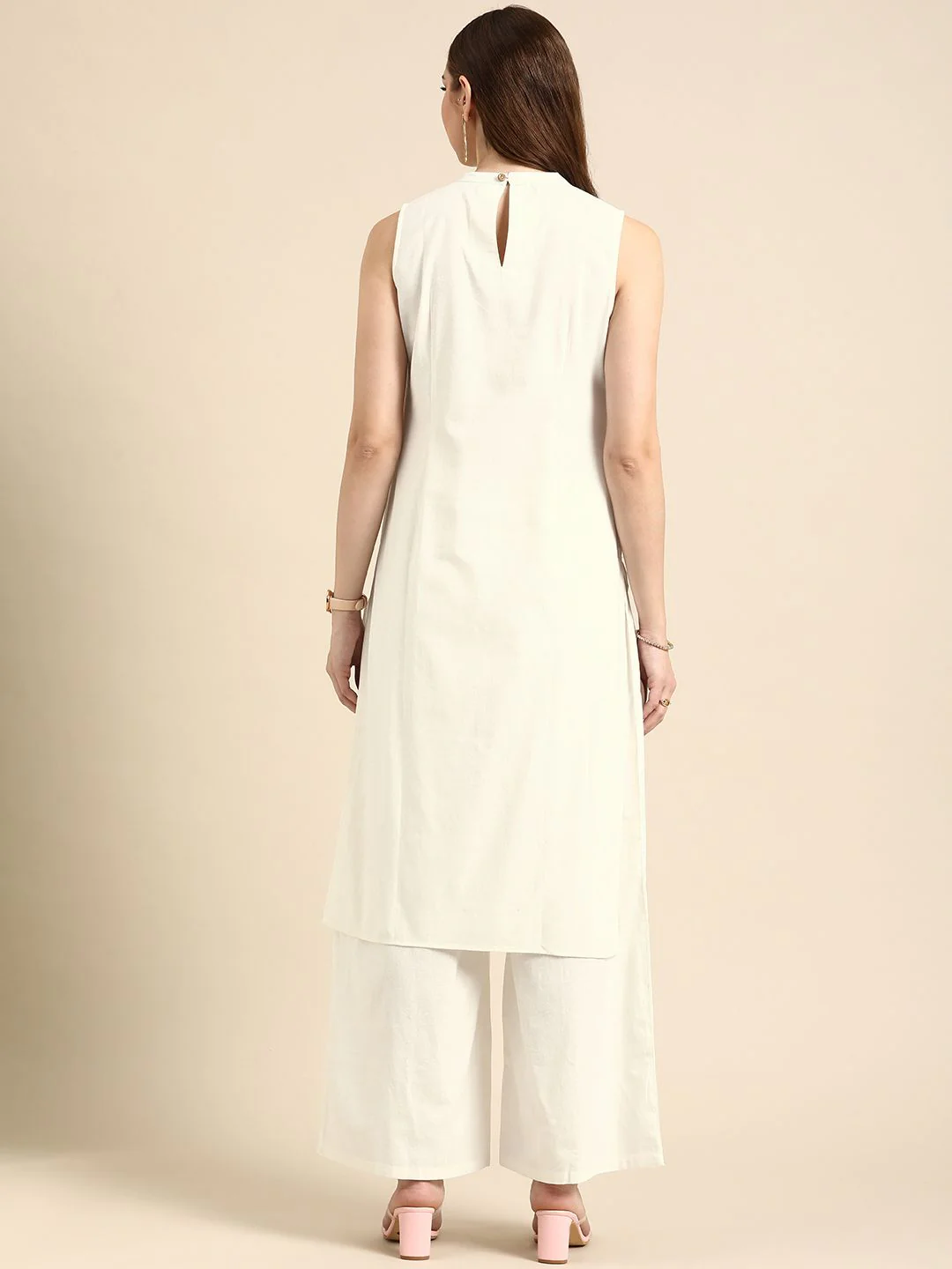 Anouk Women Solid Round Neck Pure Cotton Kurta - Image 4