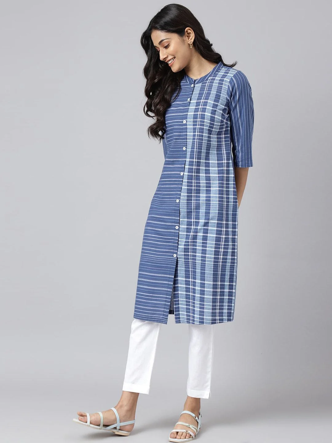 AURELIA Women Blue Printed Mandarin collar Kurta - Image 5