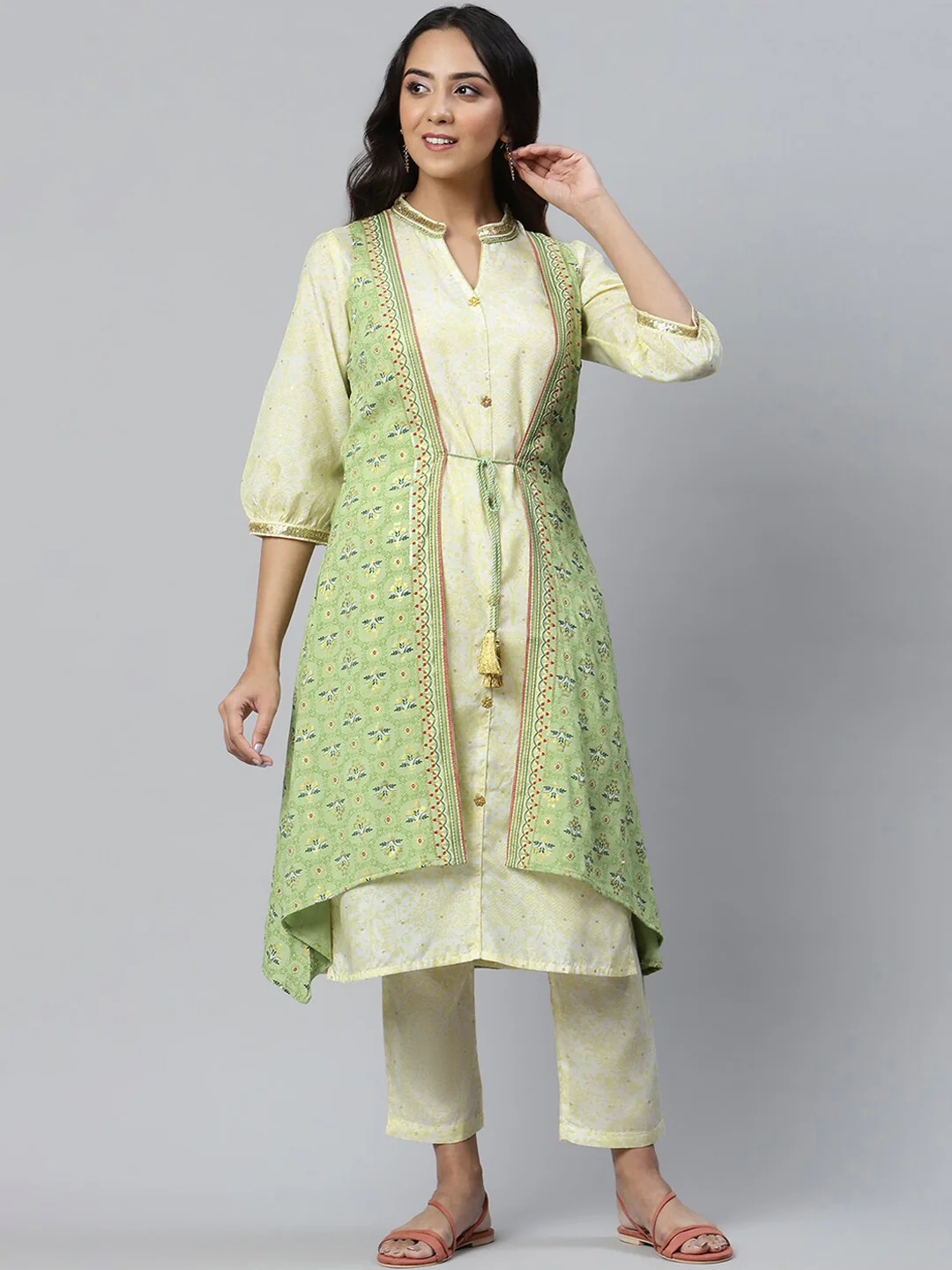 AURELIA Women Green Ethnic Motifs Embroidered Layered Kurta with Trousers - Image 4