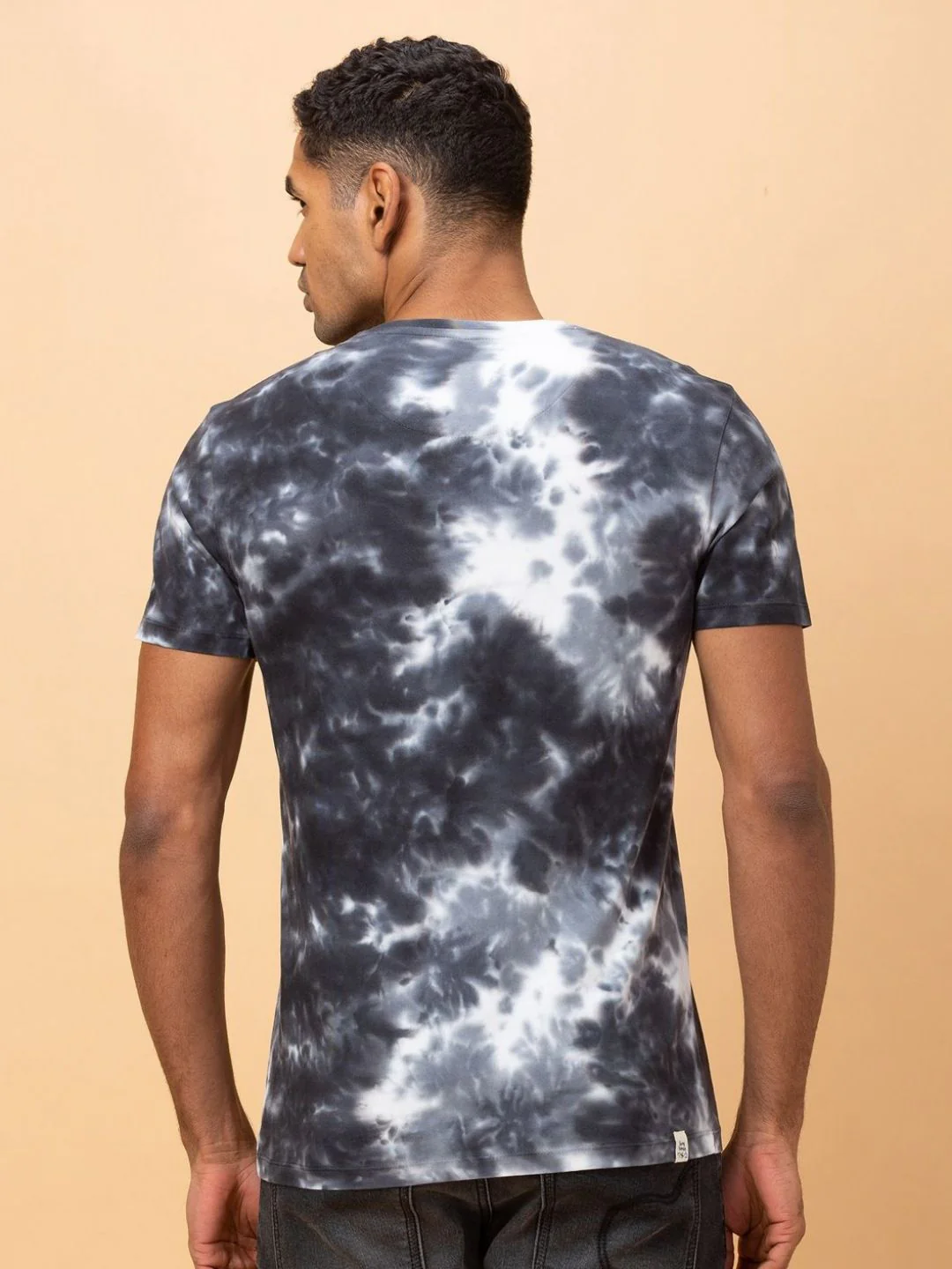 Being Human Pure Cotton Dyed Pockets Slim Fit T-shirt - Image 5