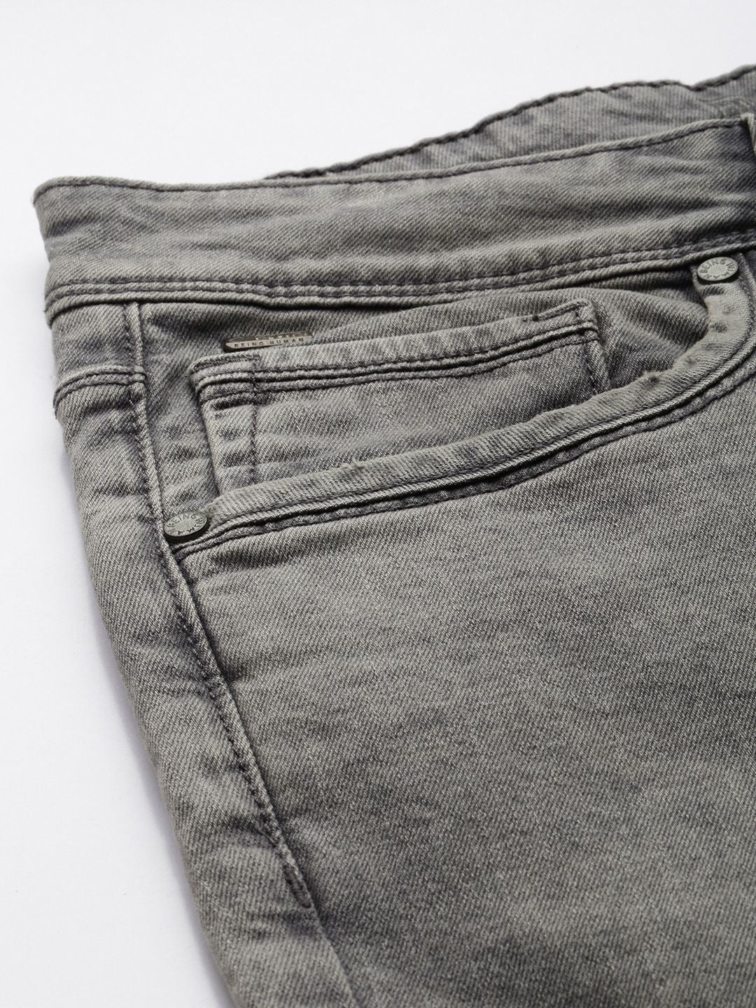 Being Human Men Skinny Fit Light Fade Stretchable Jeans - Image 6