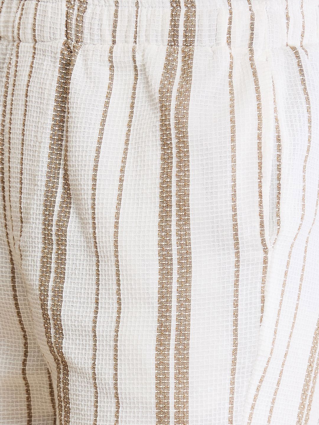 Being Human Men Striped Slim Fit Shorts - Image 6