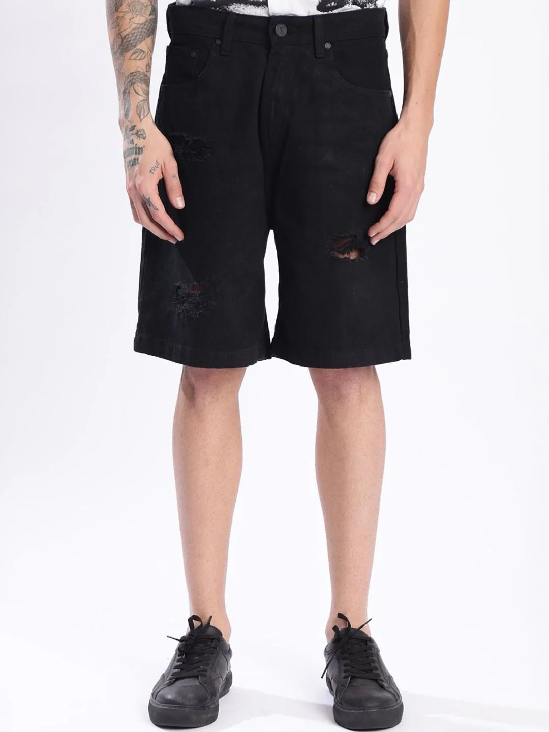 Bene Kleed Men Relax Fit Distressed Denim Shorts