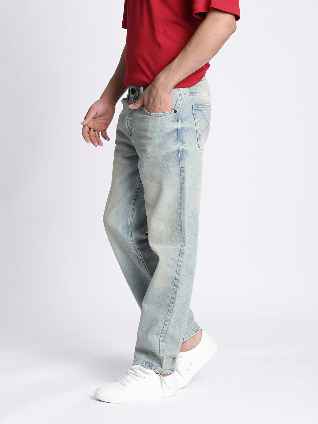 Bene Kleed Men Relaxed Fit Heavy Fade Jeans - Image 3