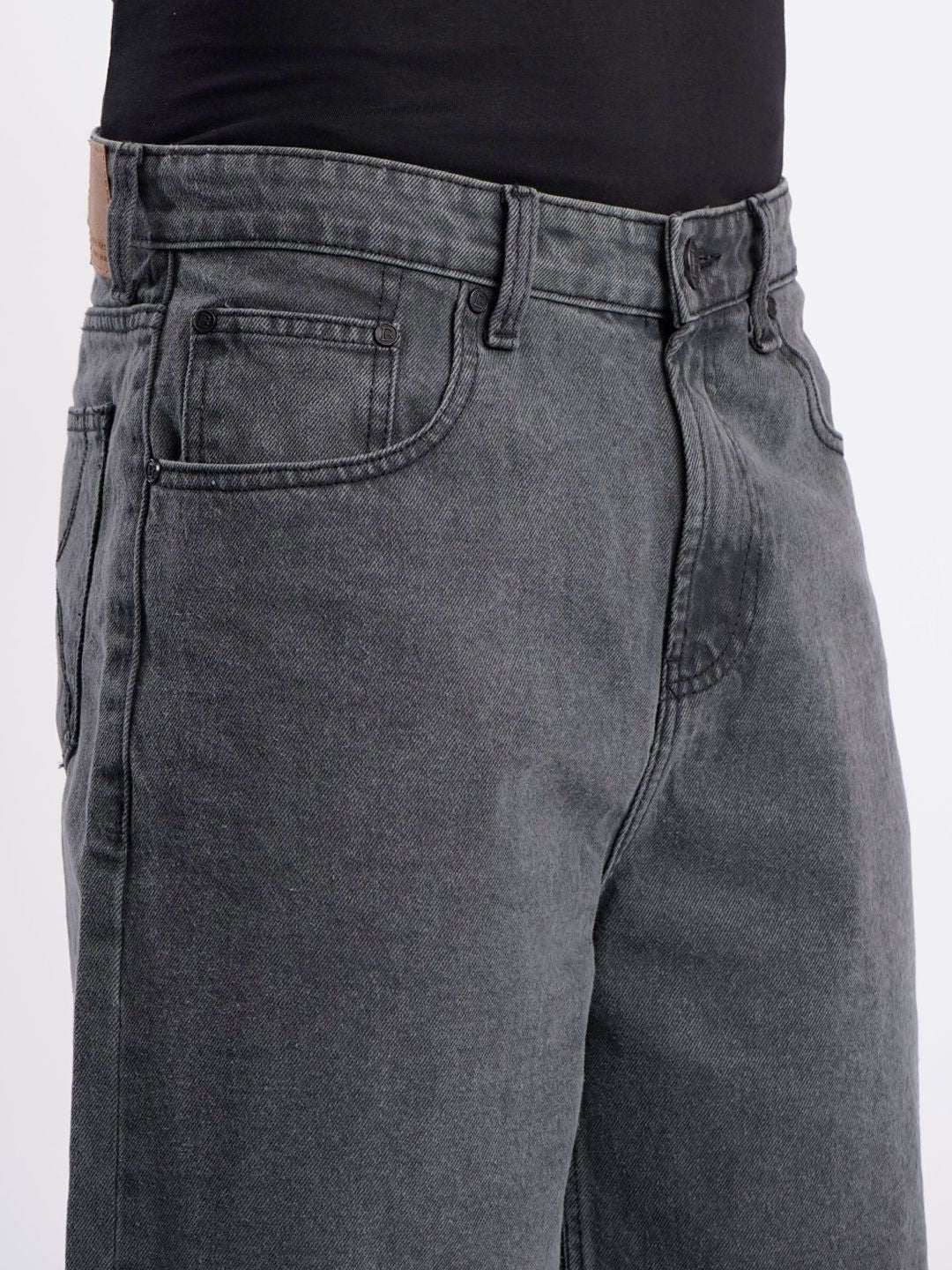 Bene Kleed Men Relaxed Fit Mid-Rise Cotton Denim Shorts - Image 6
