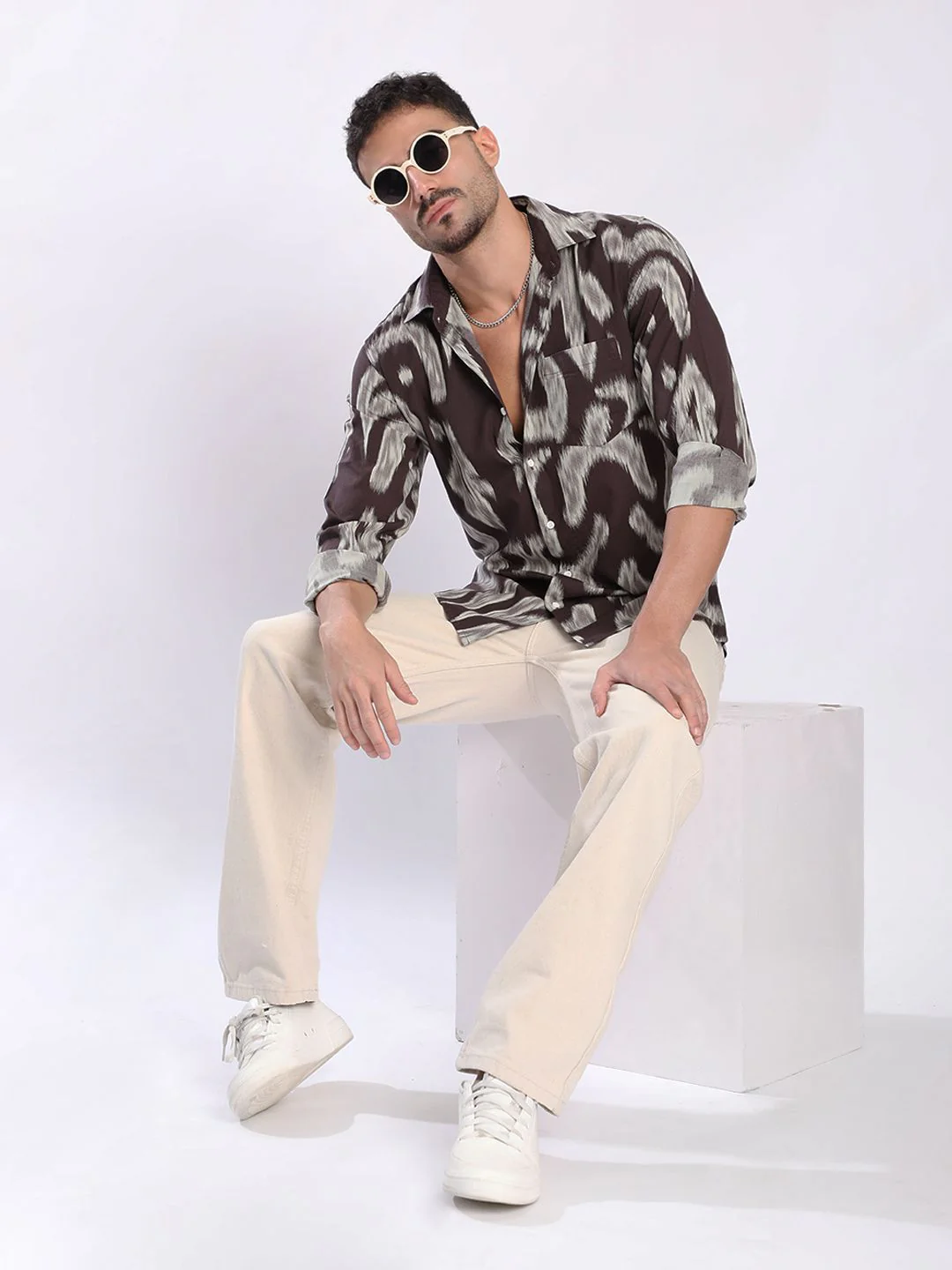 Bene Kleed Men Slim Fit Abstract Printed Spread Collar Casual Shirt - Image 4