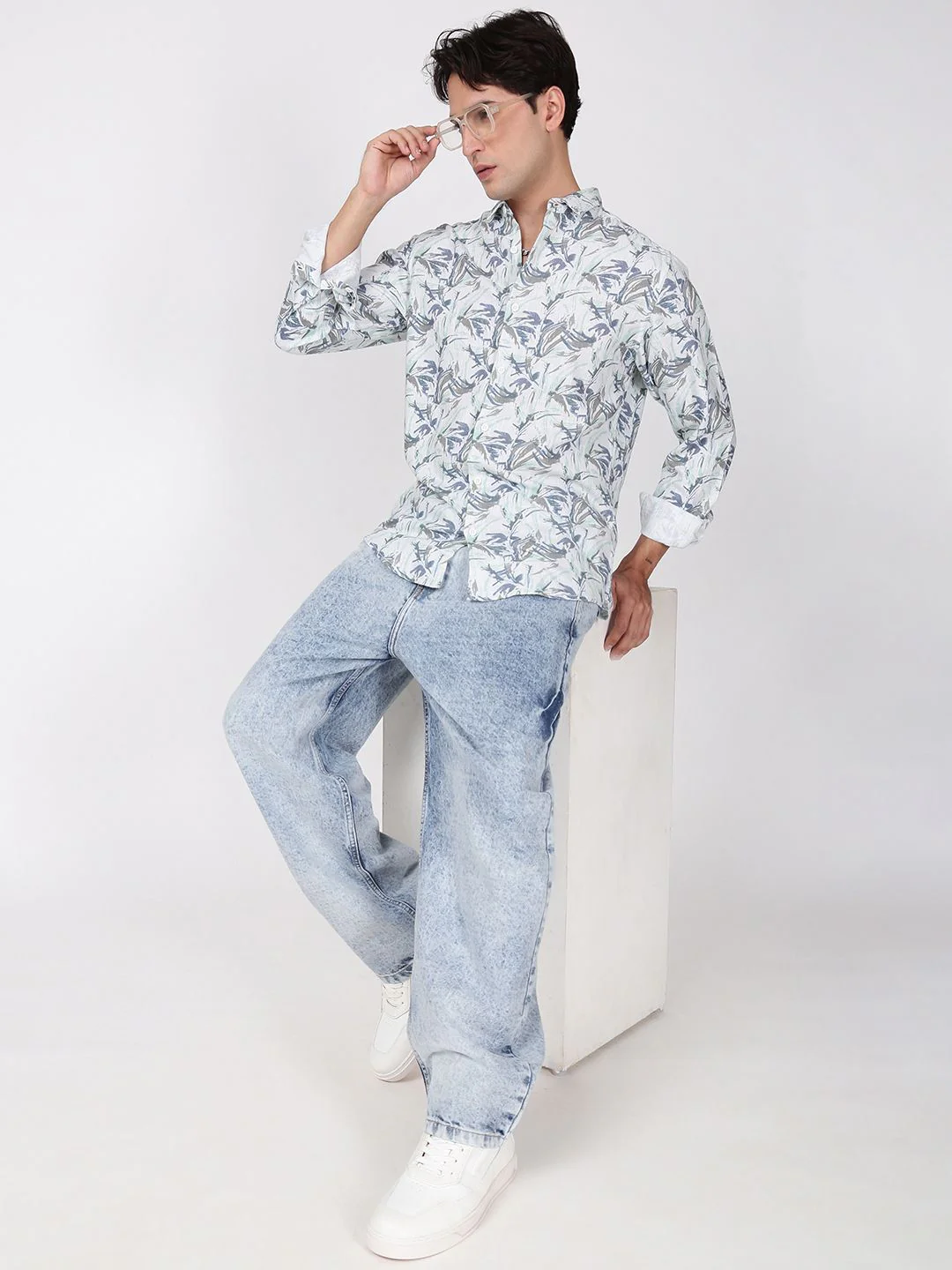 Bene Kleed Men Slim Fit Floral Printed Slub Texture Casual Shirt - Image 6