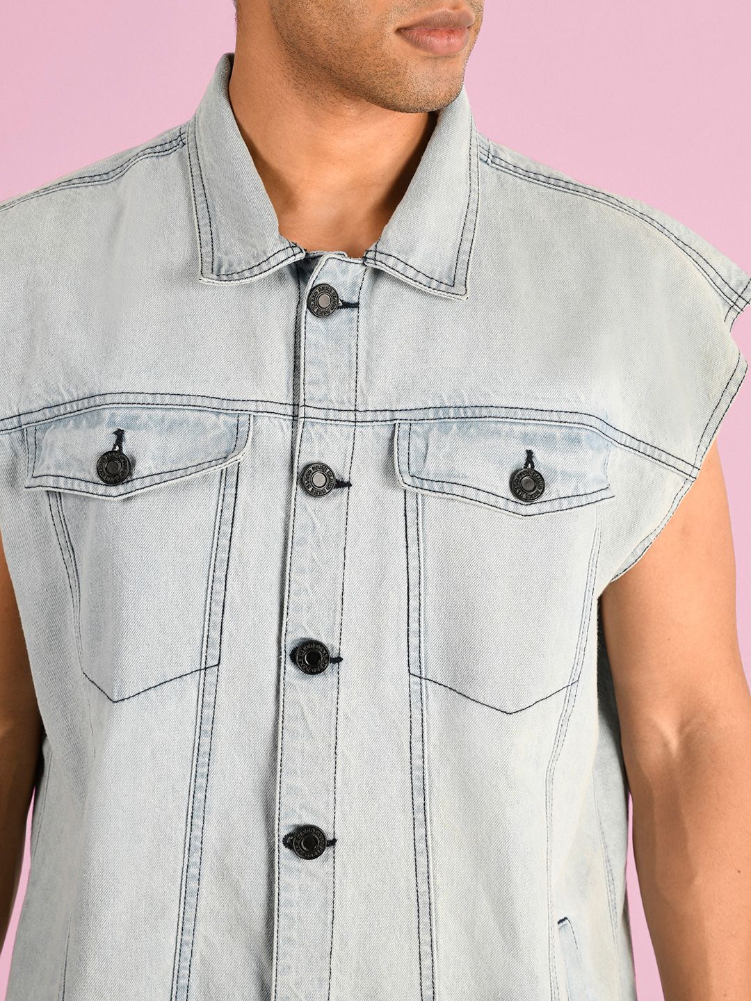 Bene Kleed Men Solid Spread Collar Washed Pure Cotton Denim Jacket - Image 3
