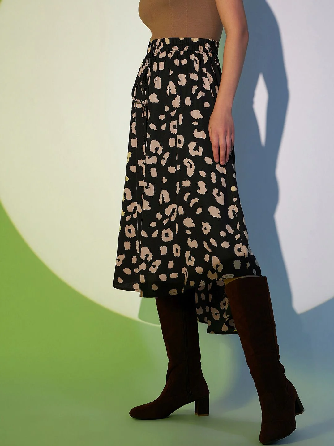 Berrylush Black Animal Printed A-Line Midi Skirt - Image 2
