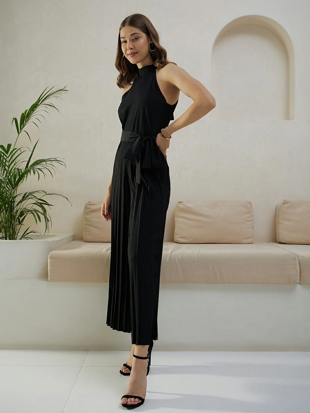Berrylush Black High Neck Sleeveless Culotte Jumpsuit - Image 3