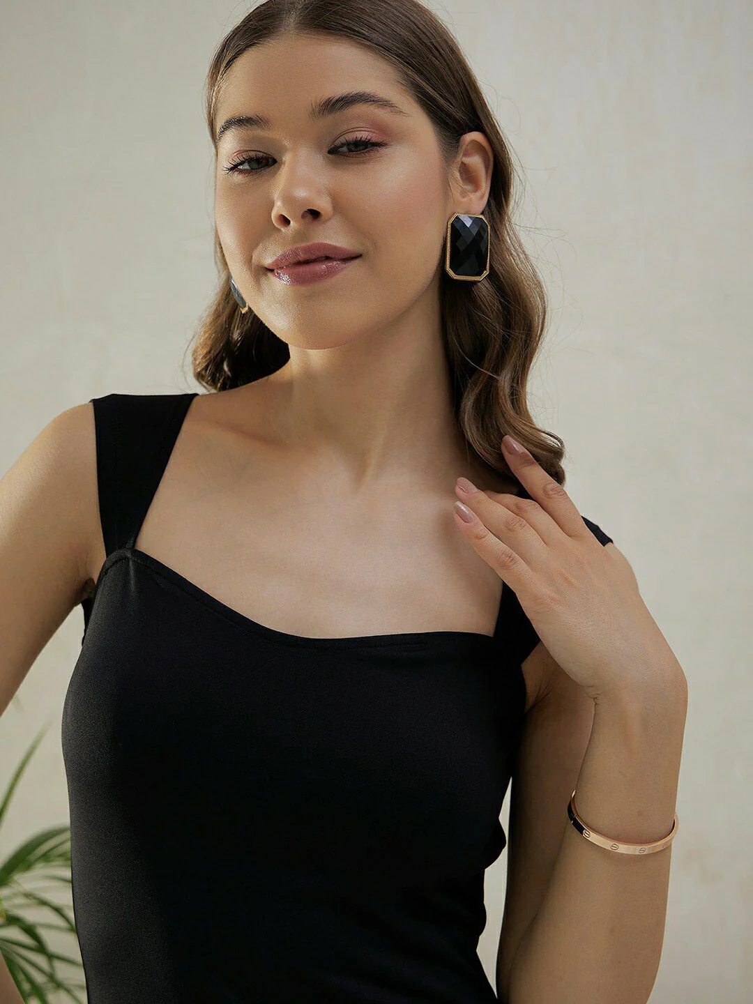 Berrylush Black Sweetheart Neck Shoulder Straps Bodycon Mini Dress - Image 2