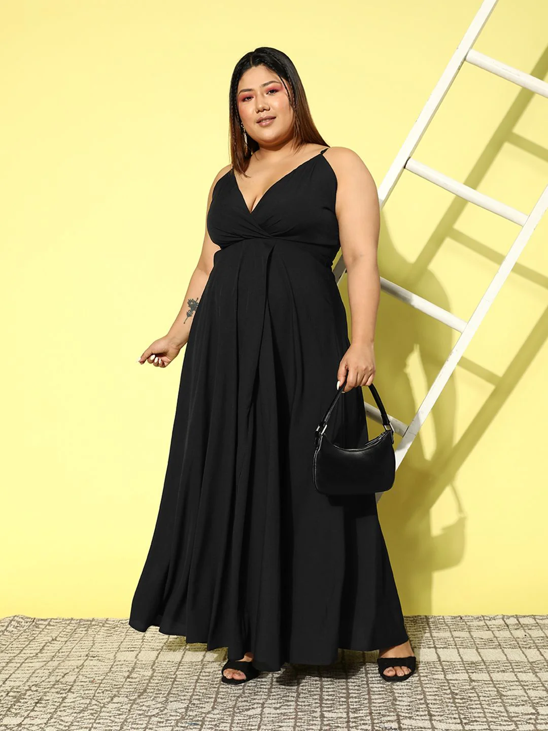Berrylush Curve Plus Size Solid Shoulder Straps Crepe Maxi Dress - Image 2