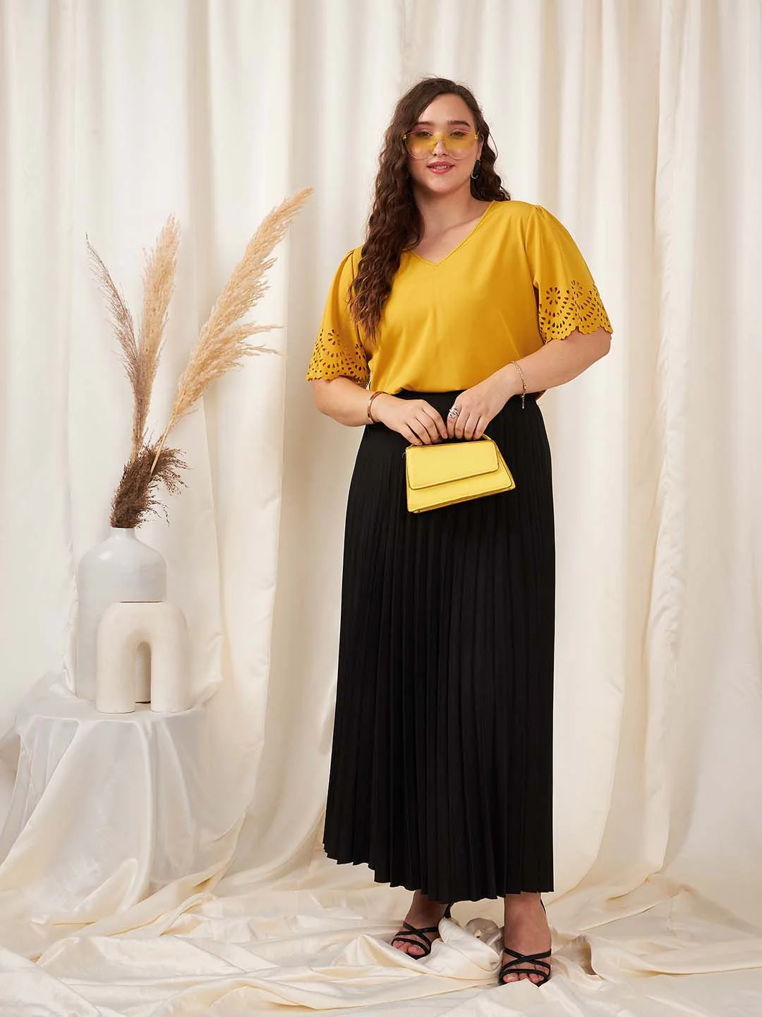 Berrylush Curve Plus Size Yellow V-Neck Cut Out Top - Image 4