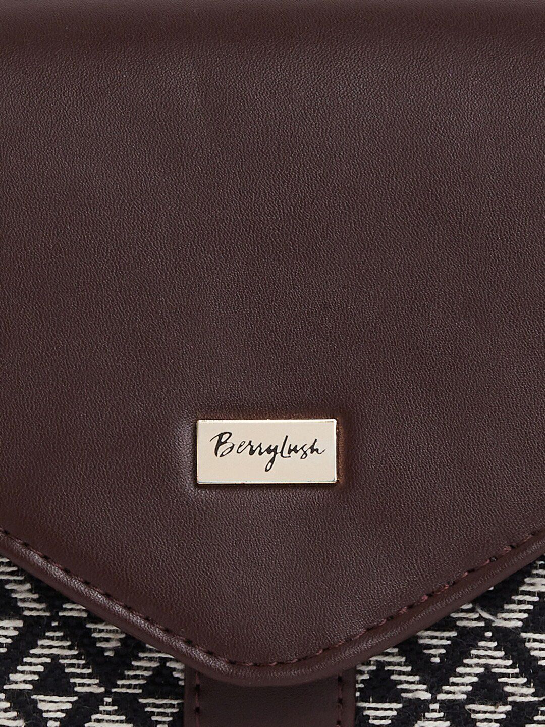 Berrylush Embroidered Sling Bag Handbags - Image 6