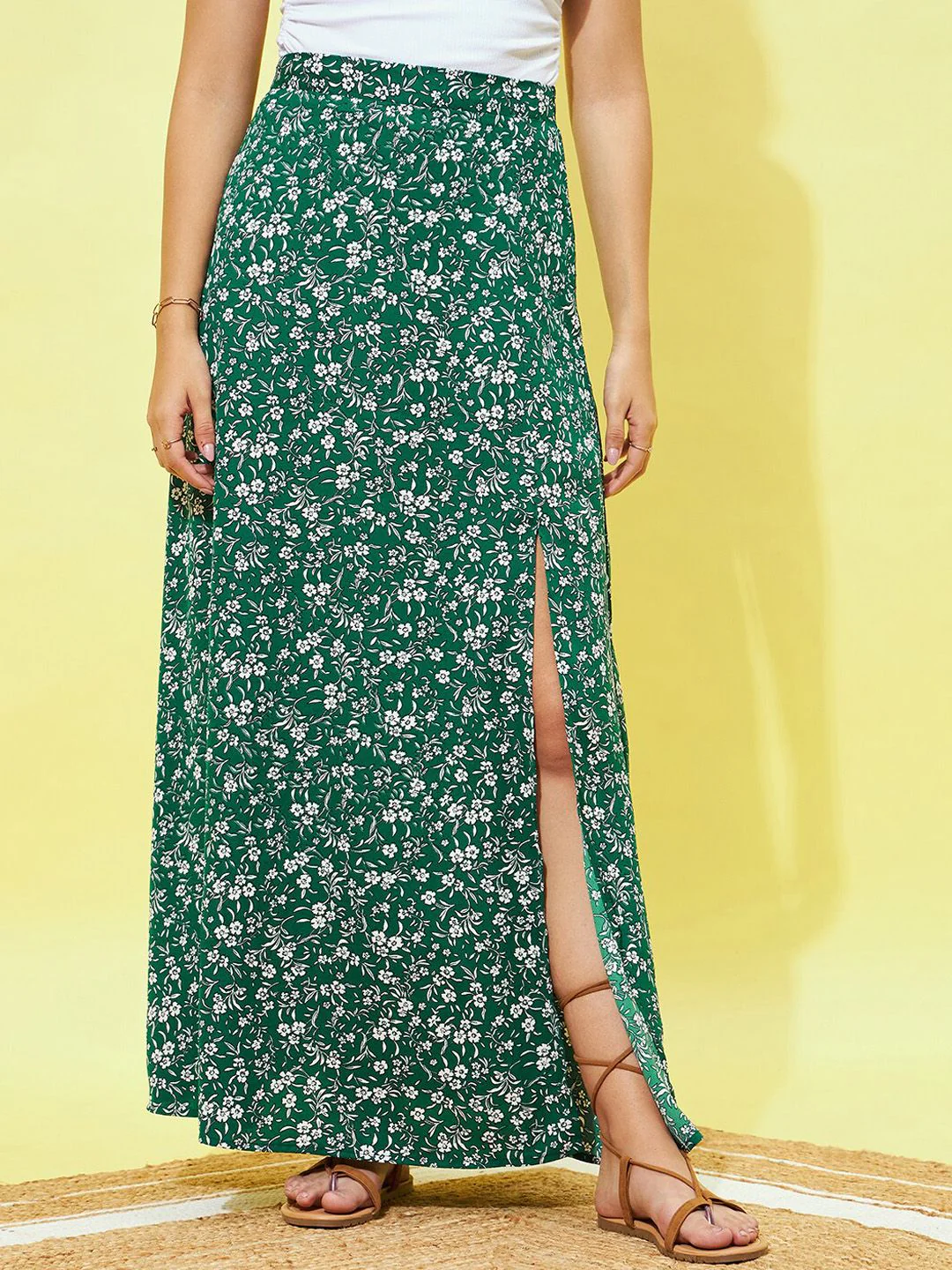 Berrylush Floral Printed Side Slit A-Line Maxi Skirt
