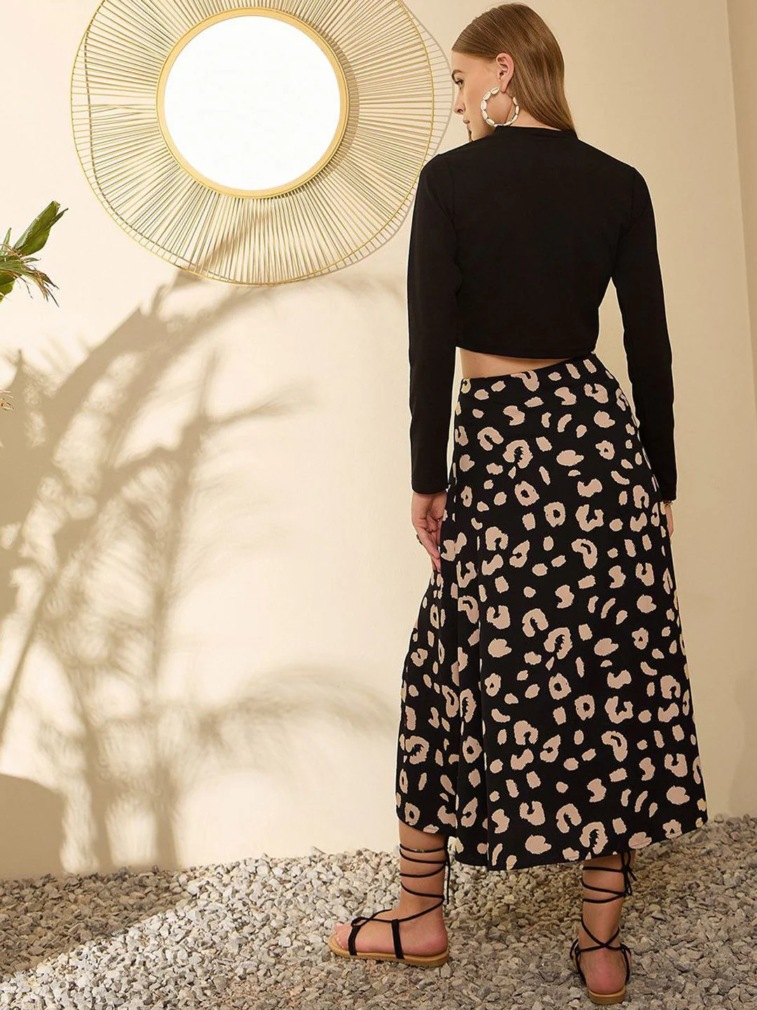 Berrylush High Neck Top & Printed Skirt - Image 4