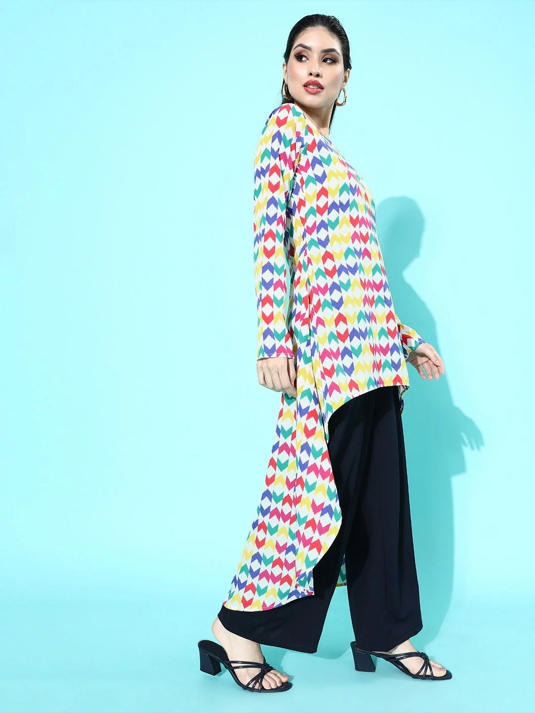 Berrylush Multicoloured Geometric Print Round Neck Polyester Crepe High-Low Longline Top - Image 2