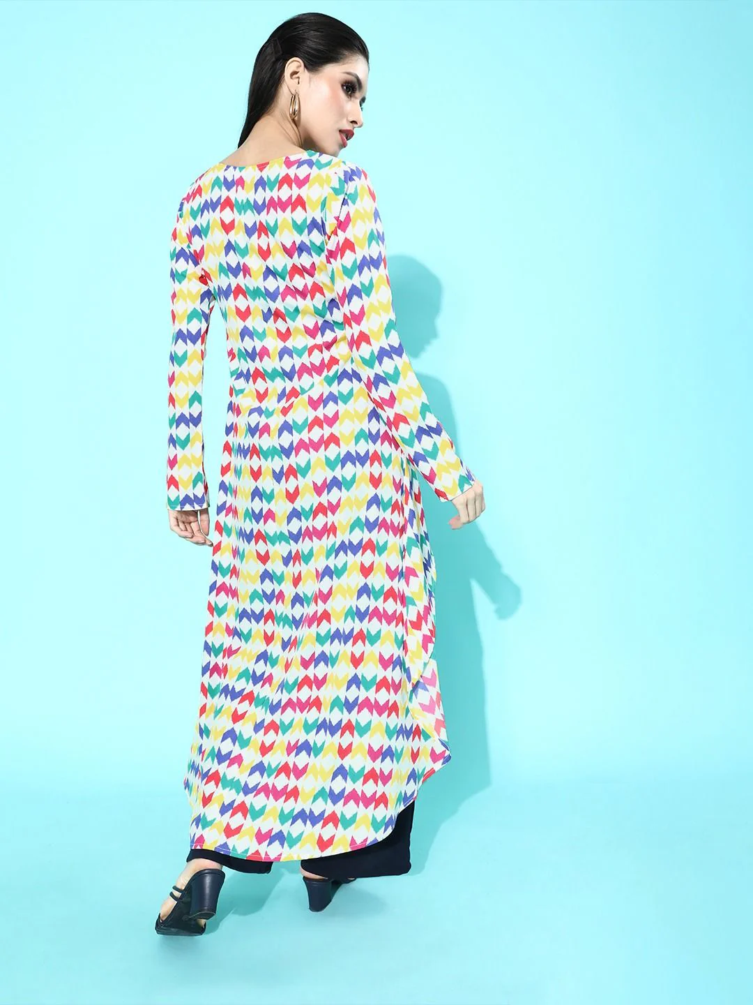 Berrylush Multicoloured Geometric Print Round Neck Polyester Crepe High-Low Longline Top - Image 3
