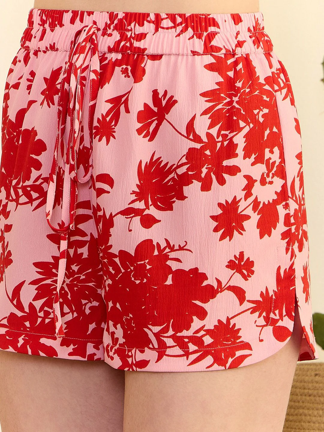 Berrylush Pink Floral Printed High-Rise Regular Fit Casual Shorts - Image 7