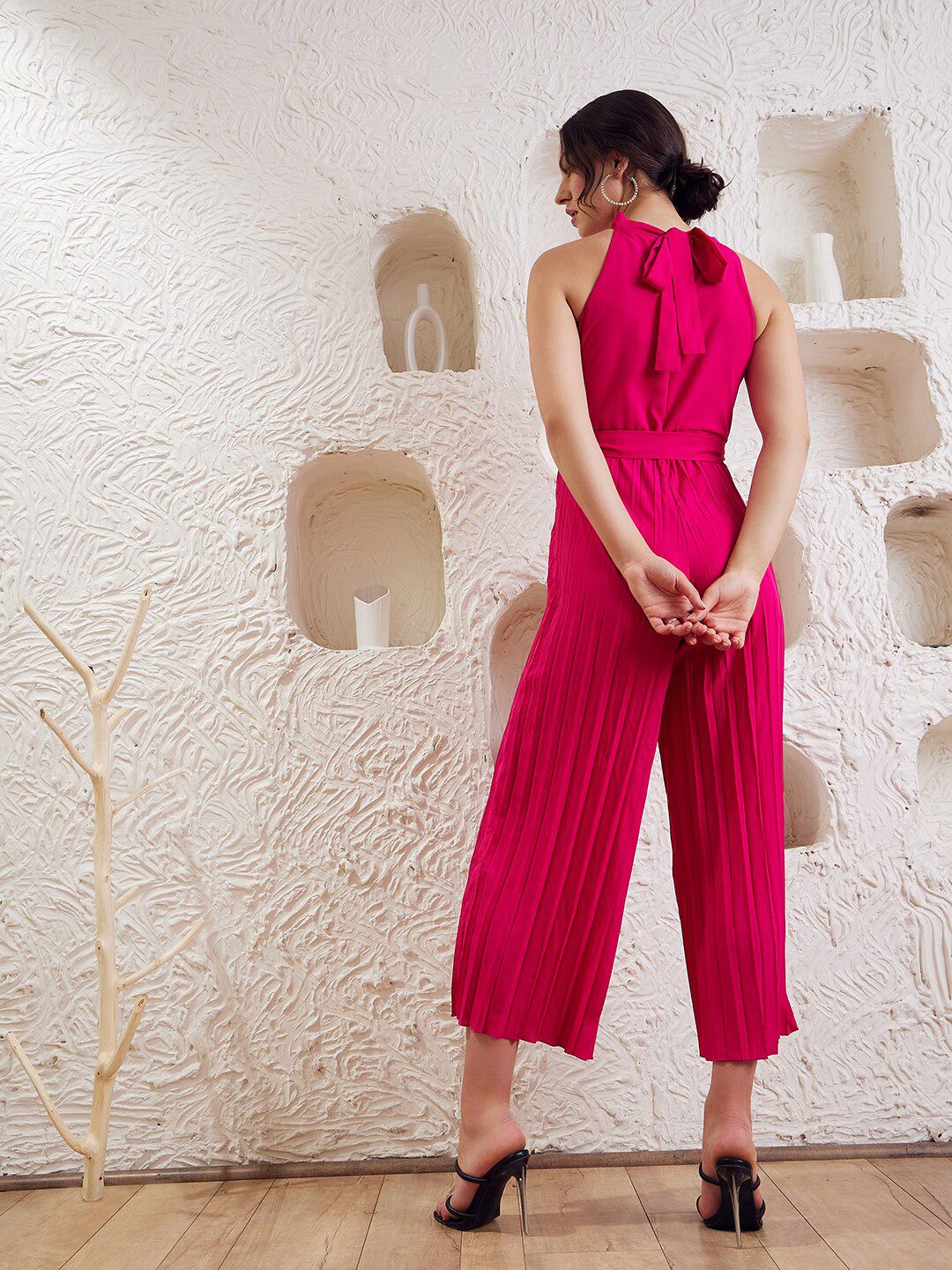 Berrylush Pink Halter Neck Pleated Culotte Jumpsuit - Image 5