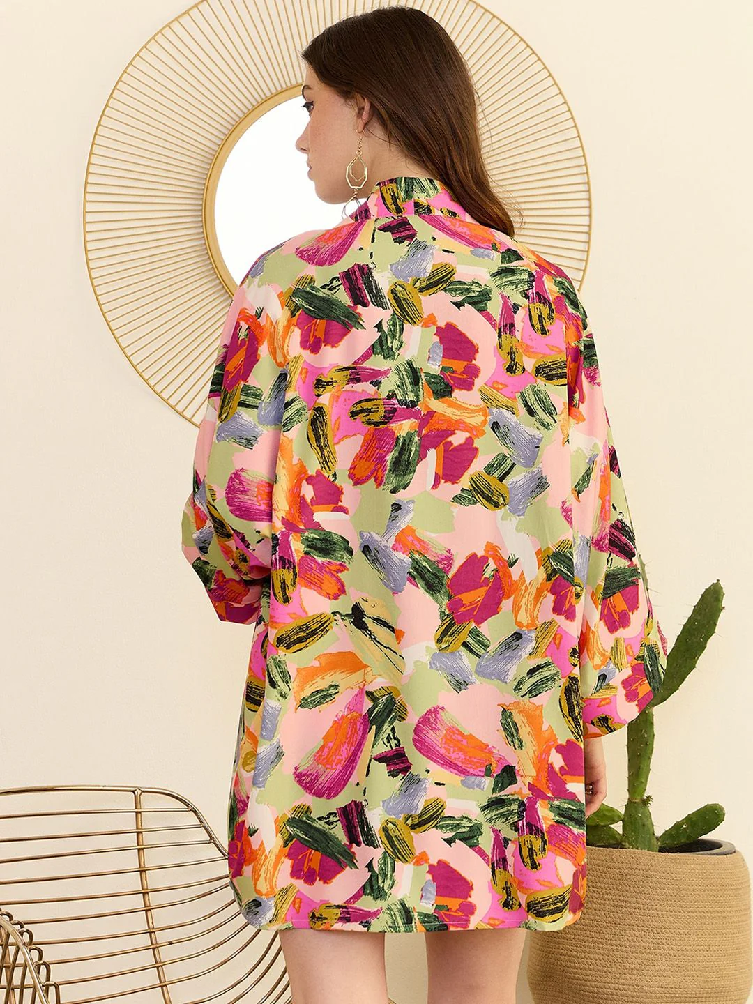 Berrylush Printed Top & Shorts With Shrug - Image 6
