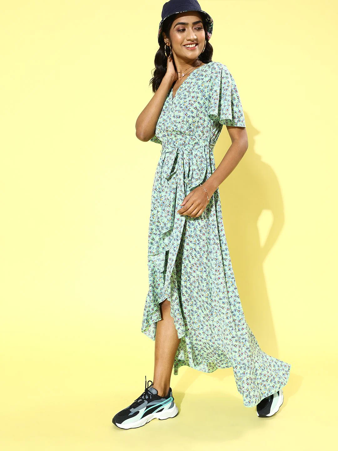 Berrylush Sea Green & Black Floral Printed Crepe Maxi Dress - Image 3
