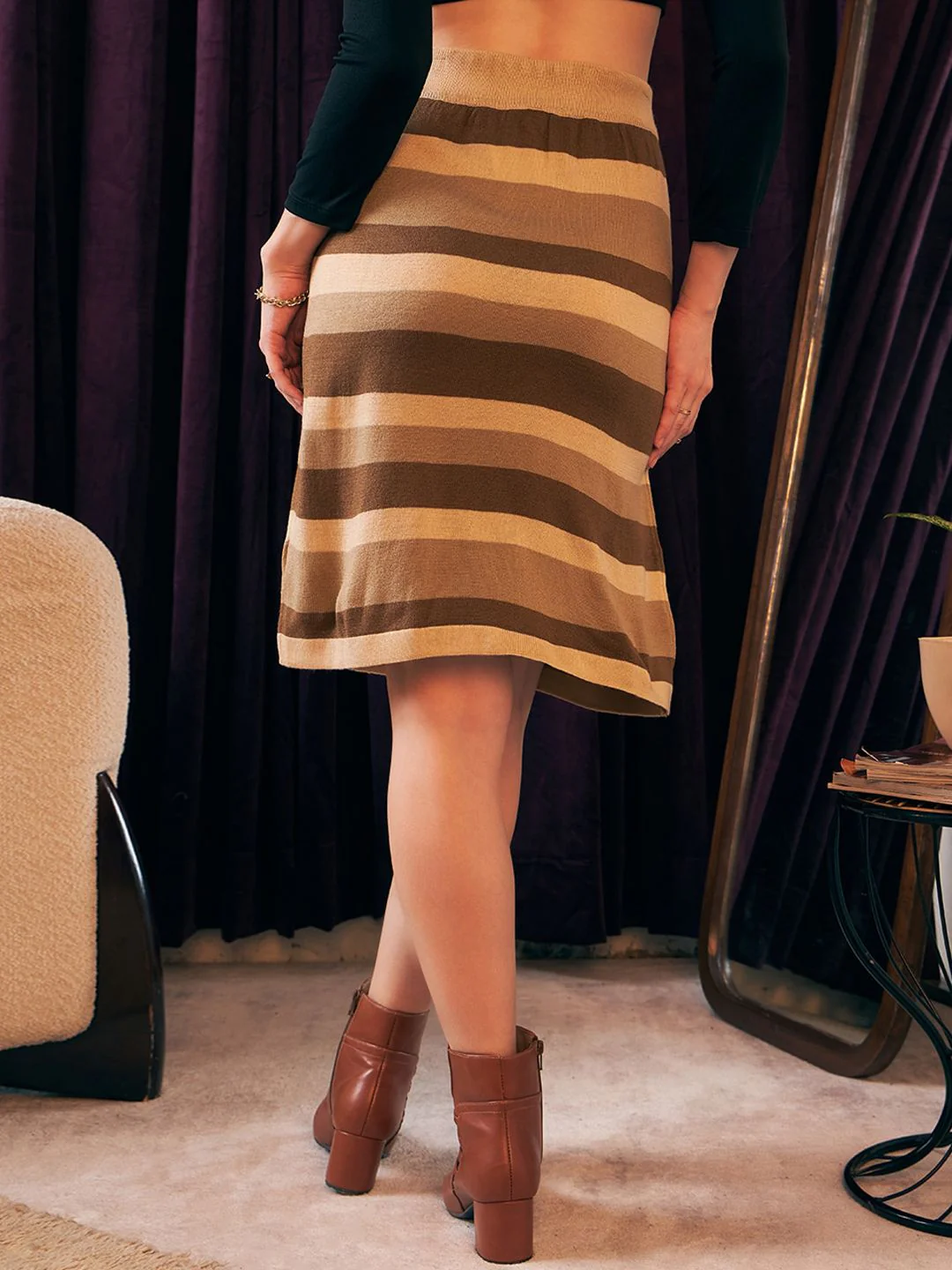 Berrylush Striped Pencil Acrylic Knee Length Skirt - Image 3