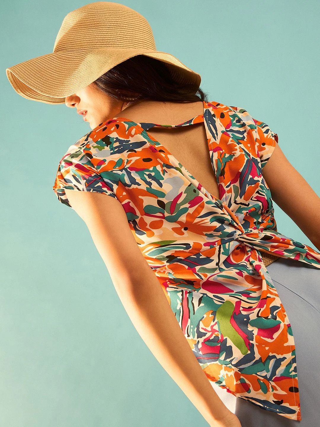 Berrylush White Abstract Printed Cut Out Detailed Twisted Extended Sleeve Styled Back Top - Image 6