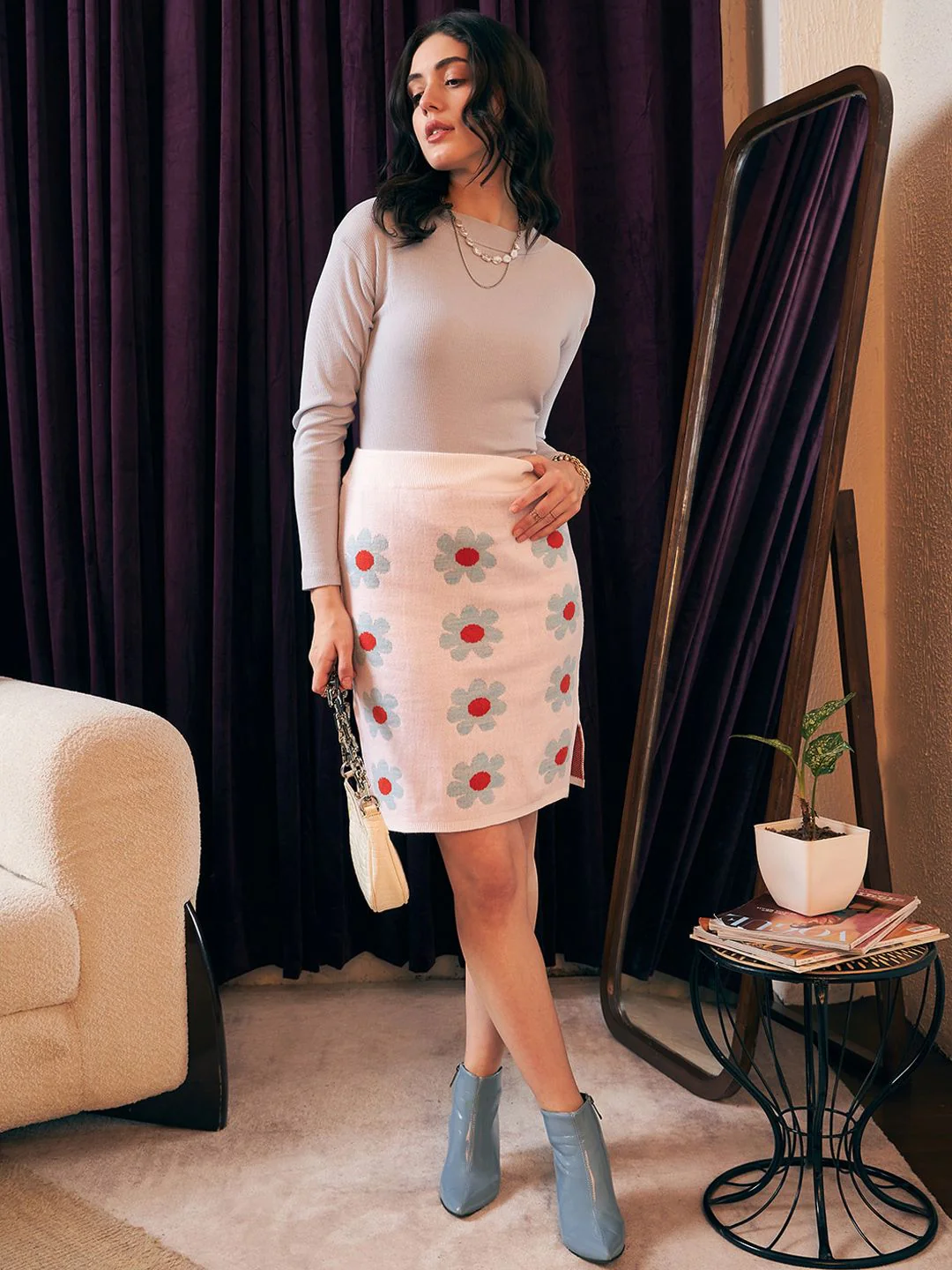 Berrylush White Floral Self Design Acrylic Straight Skirt - Image 5