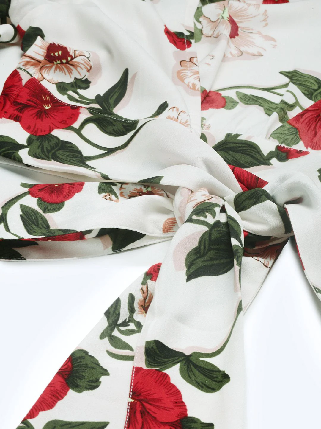 Berrylush White & Red Floral Printed Flutter Sleeves Styled Back Crop Top - Image 6