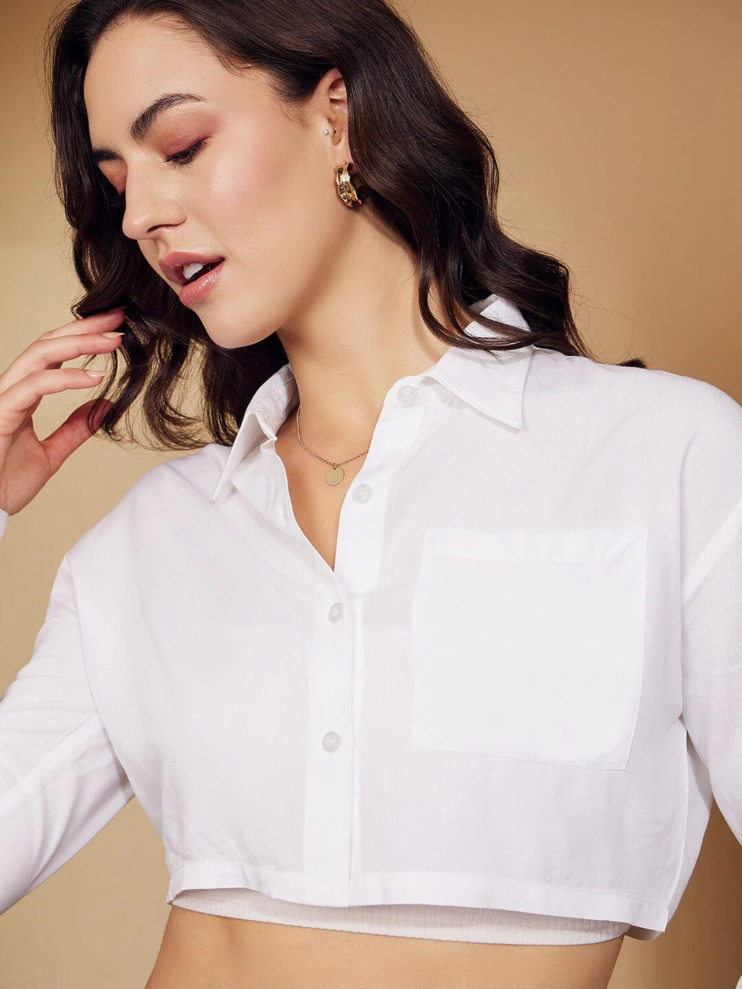 Berrylush White Spread Collar Casual Crop Shirt - Image 2