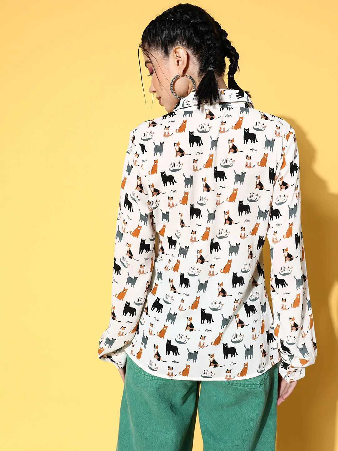 Berrylush Women Beautiful White Animal Printed Resort Wear Shirt - Image 5