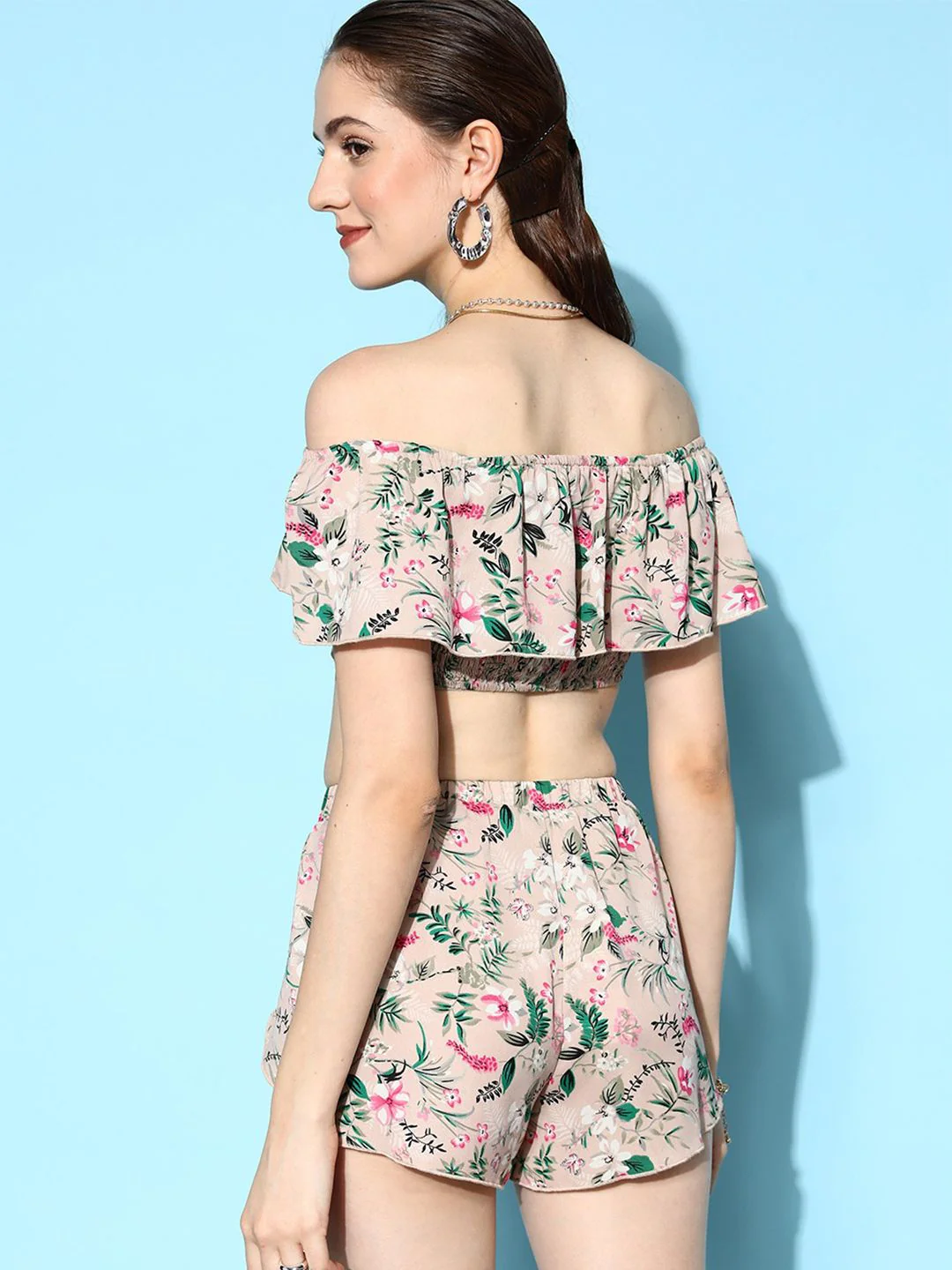 Berrylush Women  Beige Printed Top with  Shorts - Image 5