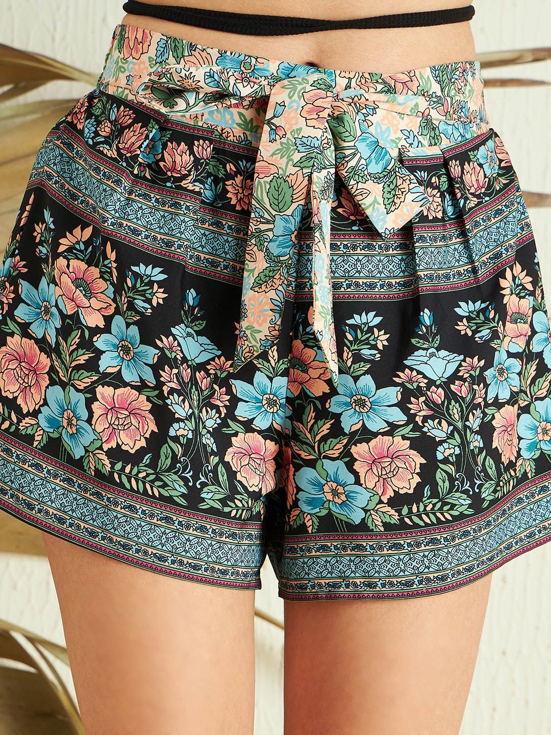 Berrylush Women Blue & Pink Floral Printed High-Rise Shorts - Image 6