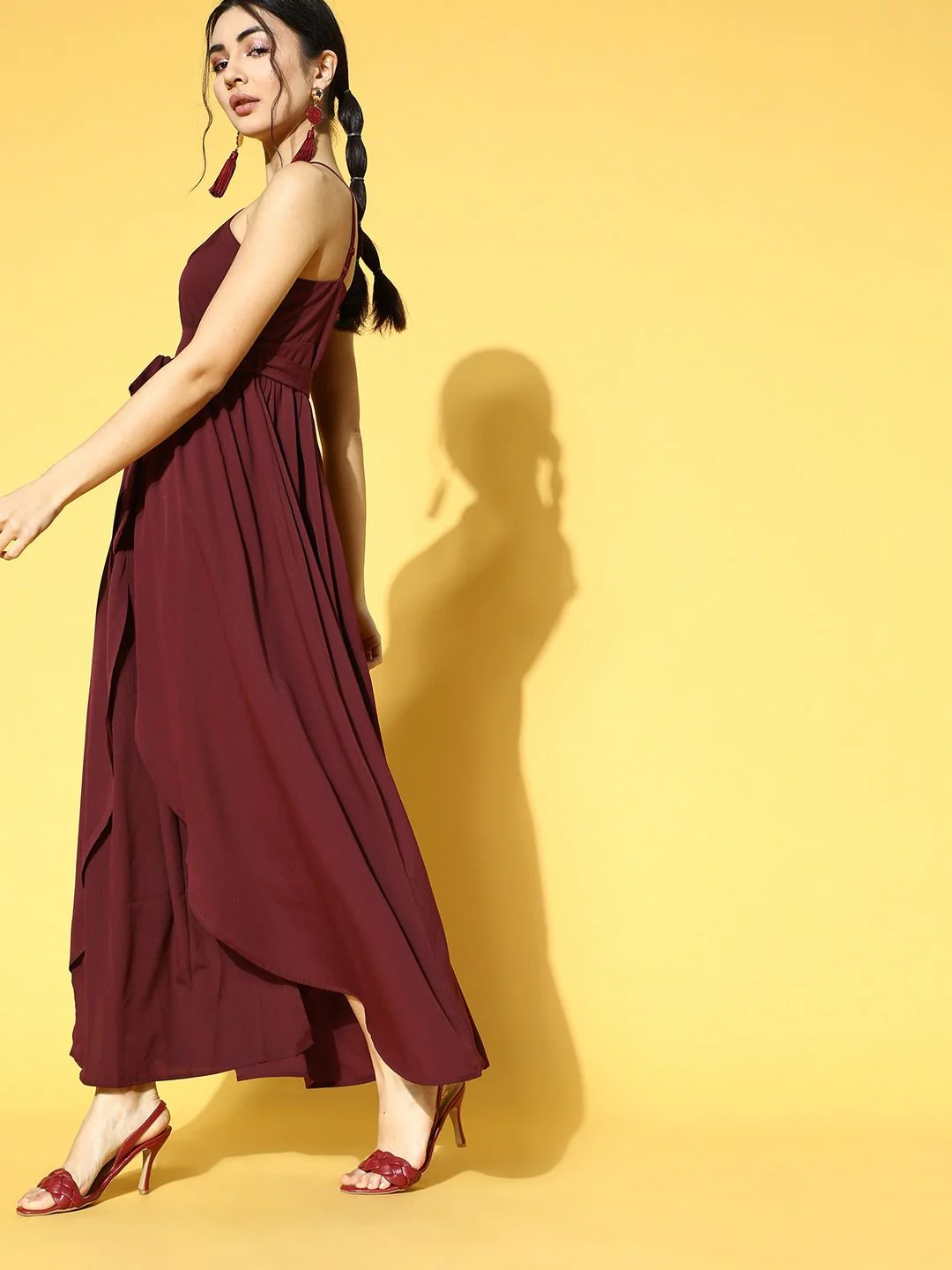 Berrylush Women Charming Maroon Solid Belted Dress - Image 2