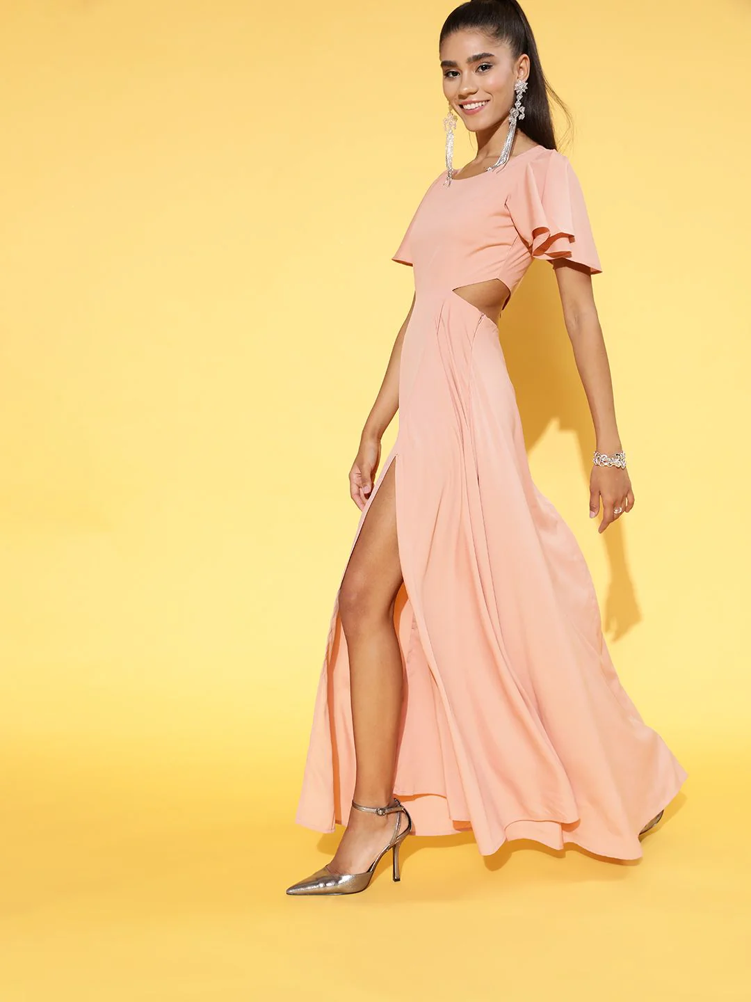 Berrylush Women Classic Pink Solid Cut Out Dress - Image 5