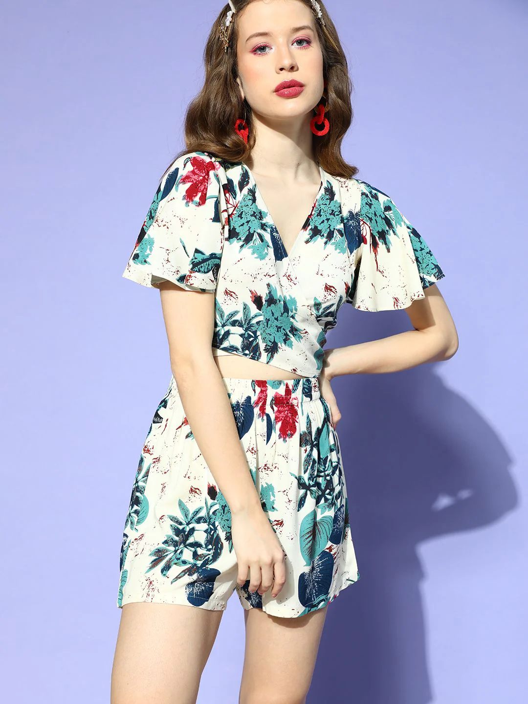 Berrylush Women Classy White Printed Top with Shorts - Image 2