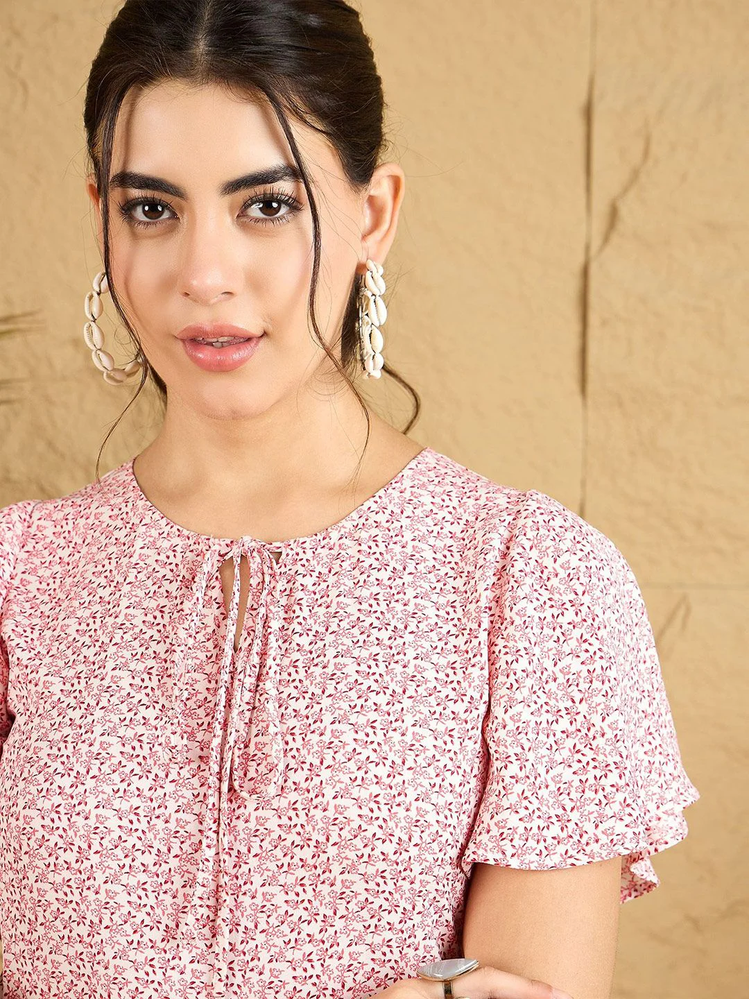 Berrylush Women Floral Printed Tie-Up Neck Top - Image 2