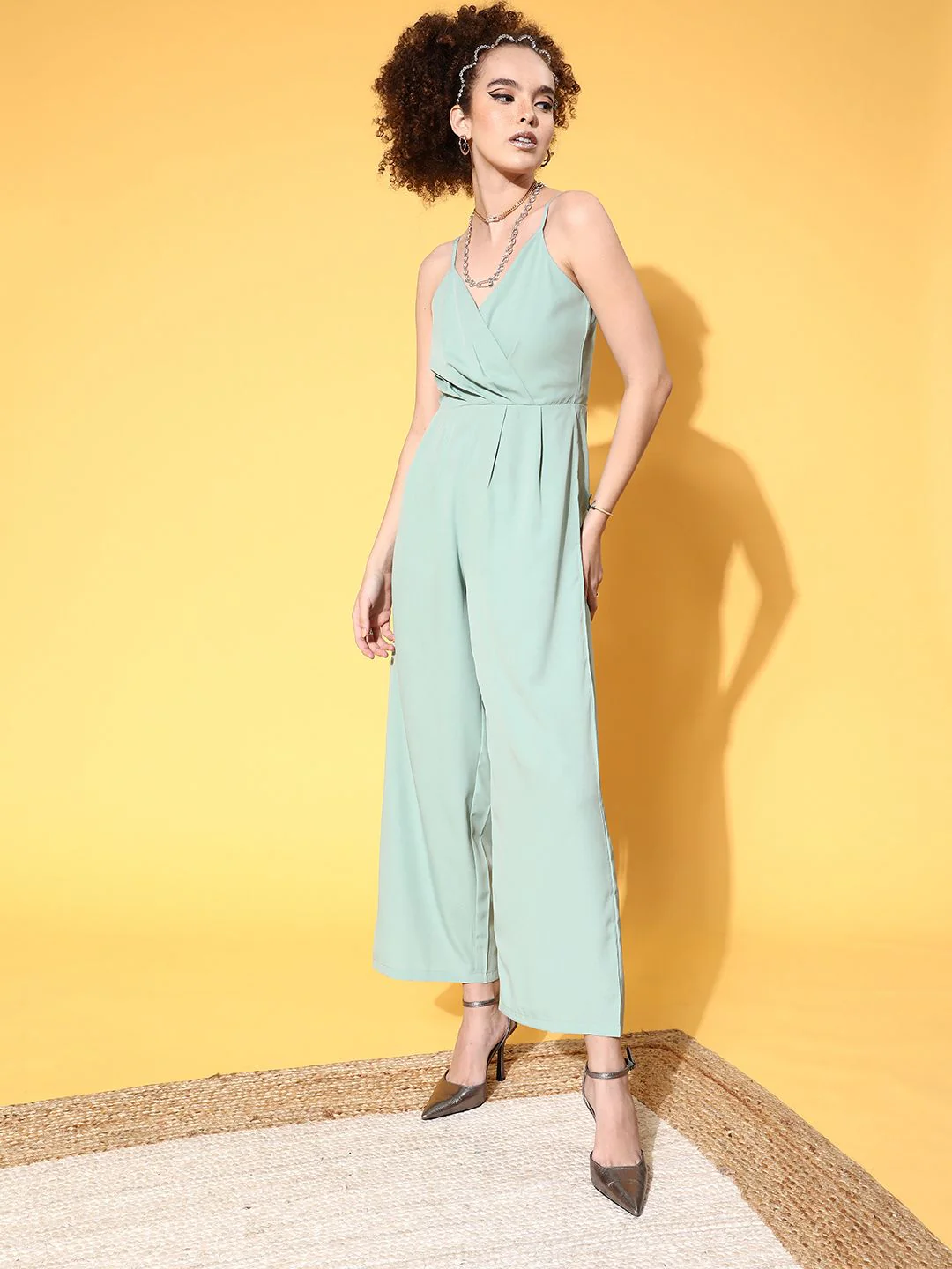 Berrylush Women Green Solid Wrap Basic Jumpsuit - Image 3